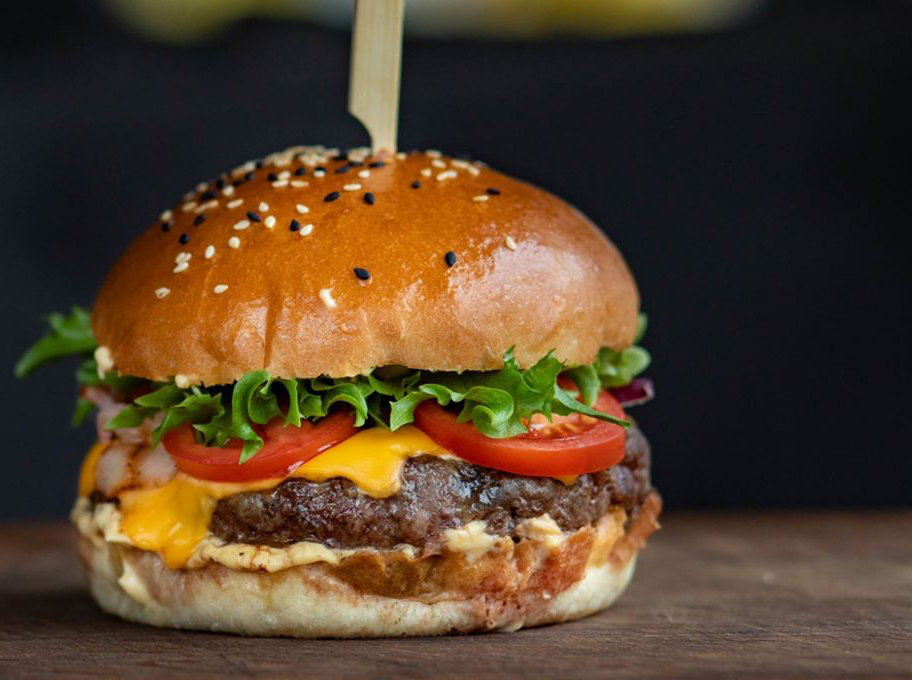 Gli hamburger di Goss in viale Papa Giovanni (al posto di Chips House)