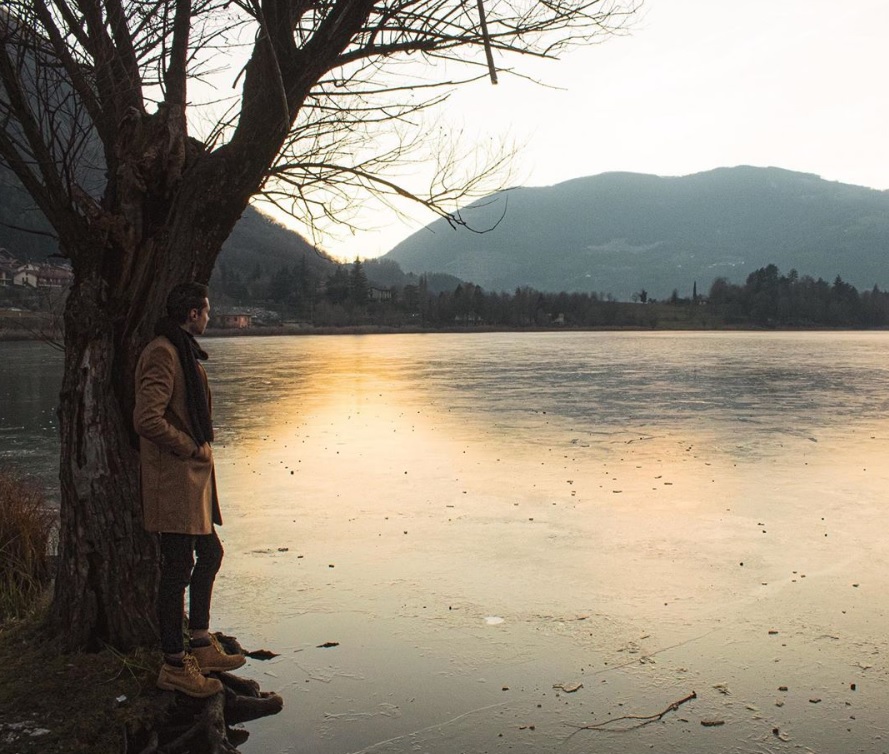 Troppo poco ghiaccio sul Lago di Endine: il turismo scricchiola