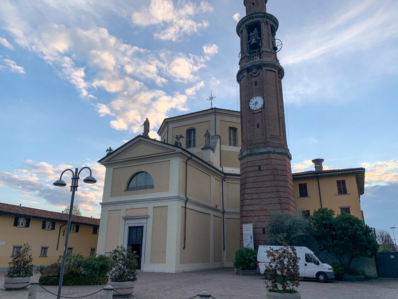 A Torre Boldone sono in corso le 24 ore per la pace (iniziate ieri sera)