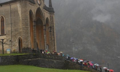 Vetrate a rischio, la chiesa di San Martino a Piazza Brembana ha bisogno di aiuto