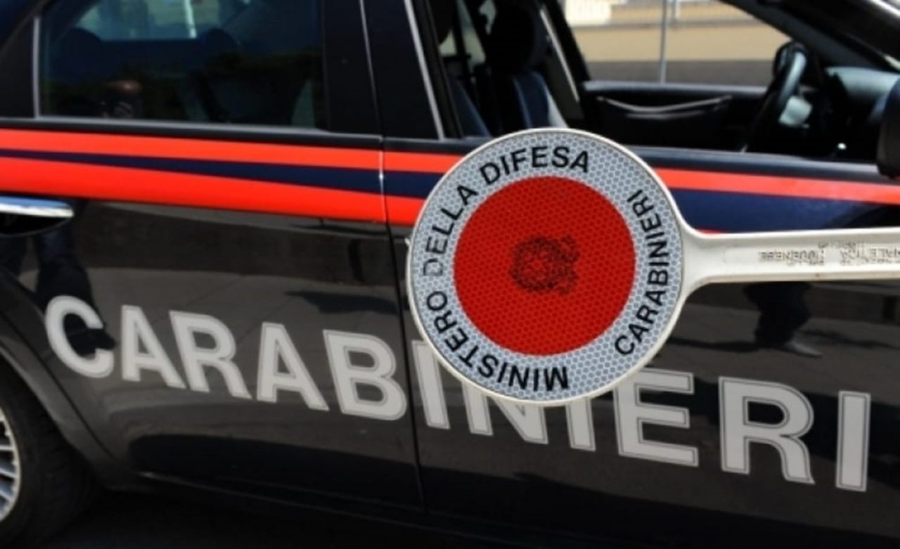 Provoca due incidenti a Bergamo con un’auto rubata. Fermato un 29enne