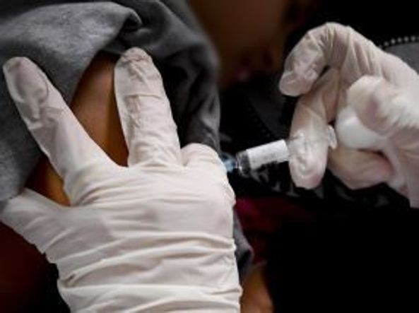 Al via il piano-vaccini nelle scuole, si parte da Sarnico e Trescore