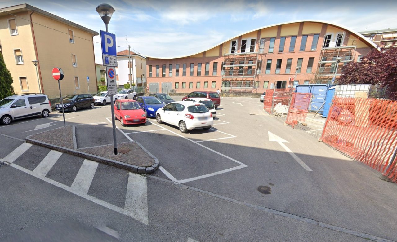 Sulla caserma provvisoria dei Carabinieri a Petosino di Sorisole piovono le critiche dell’ex sindaco Stefano Gamba