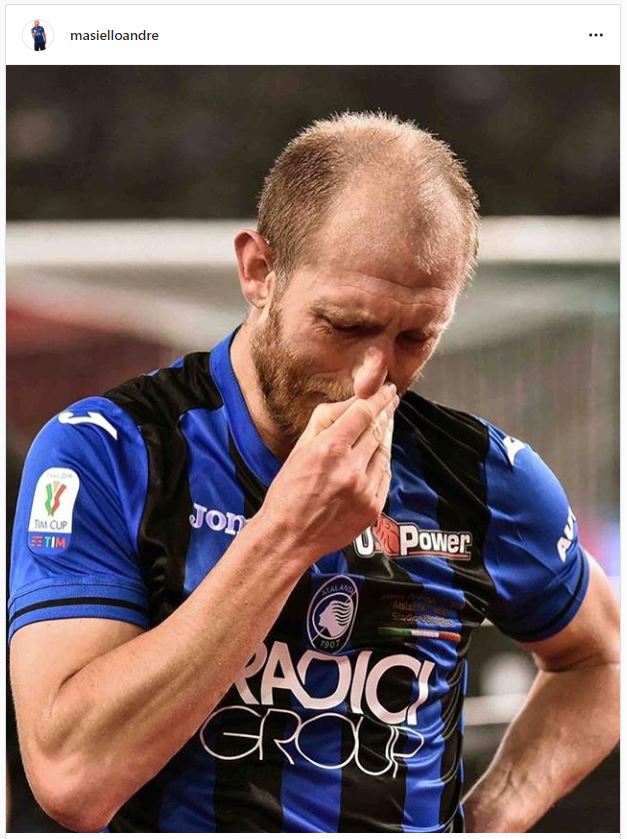 Il saluto commosso di Masiello: «Sto piangendo, grazie di tutto l’affetto. È un arrivederci»