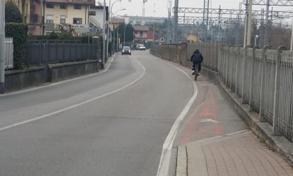 A piedi e in bici da Locate si rischia grosso. I cittadini chiedono interventi