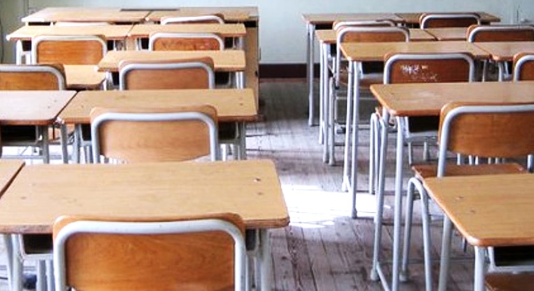 Scuola, duemila lavoratori rimasti senza stipendio