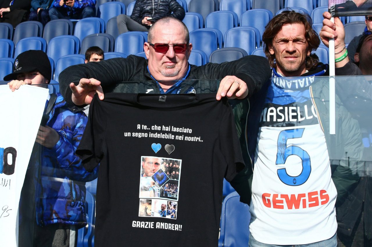 Le foto dei tifosi allo stadio per Atalanta-Genoa 2-2. E quell’abbraccio a Masiello