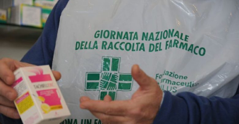 La raccolta di medicinali per chi non se li può permettere: a Bergamo si fa in 126 farmacie