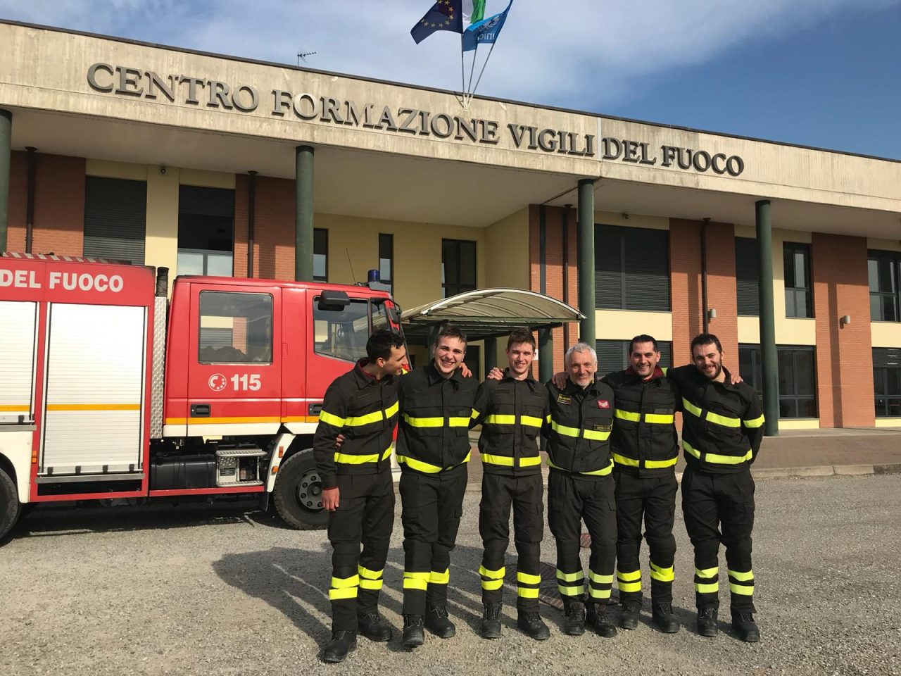 Vigili del Fuoco, al distaccamento di Gazzaniga il benvenuto a cinque nuovi volontari