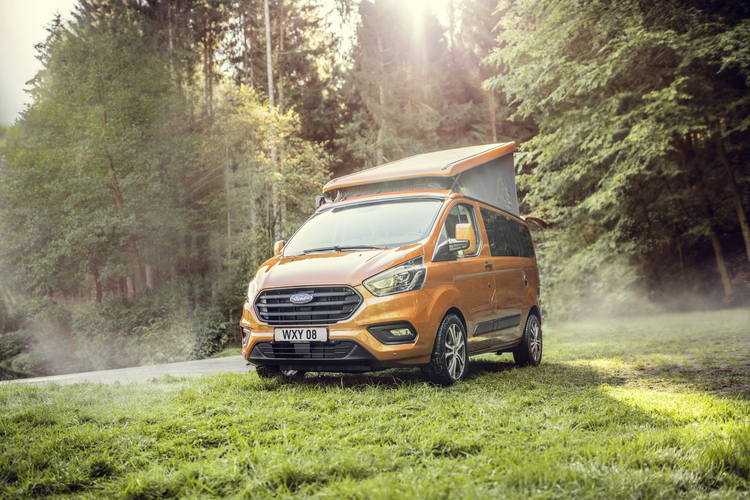 All’Iperauto Fordstore Bluberg di Bergamo, in anteprima, il camper Transit Custom Nugget