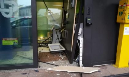 Assalto alla Bcc di Pontirolo, i ladri fanno saltare il bancomat
