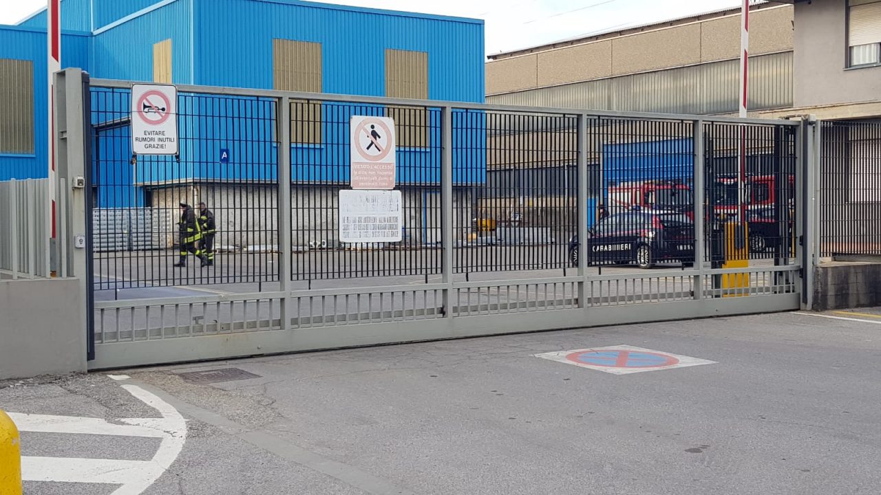 Cade in un forno da un’altezza di 13 metri, muore operaio 44enne di Capriate