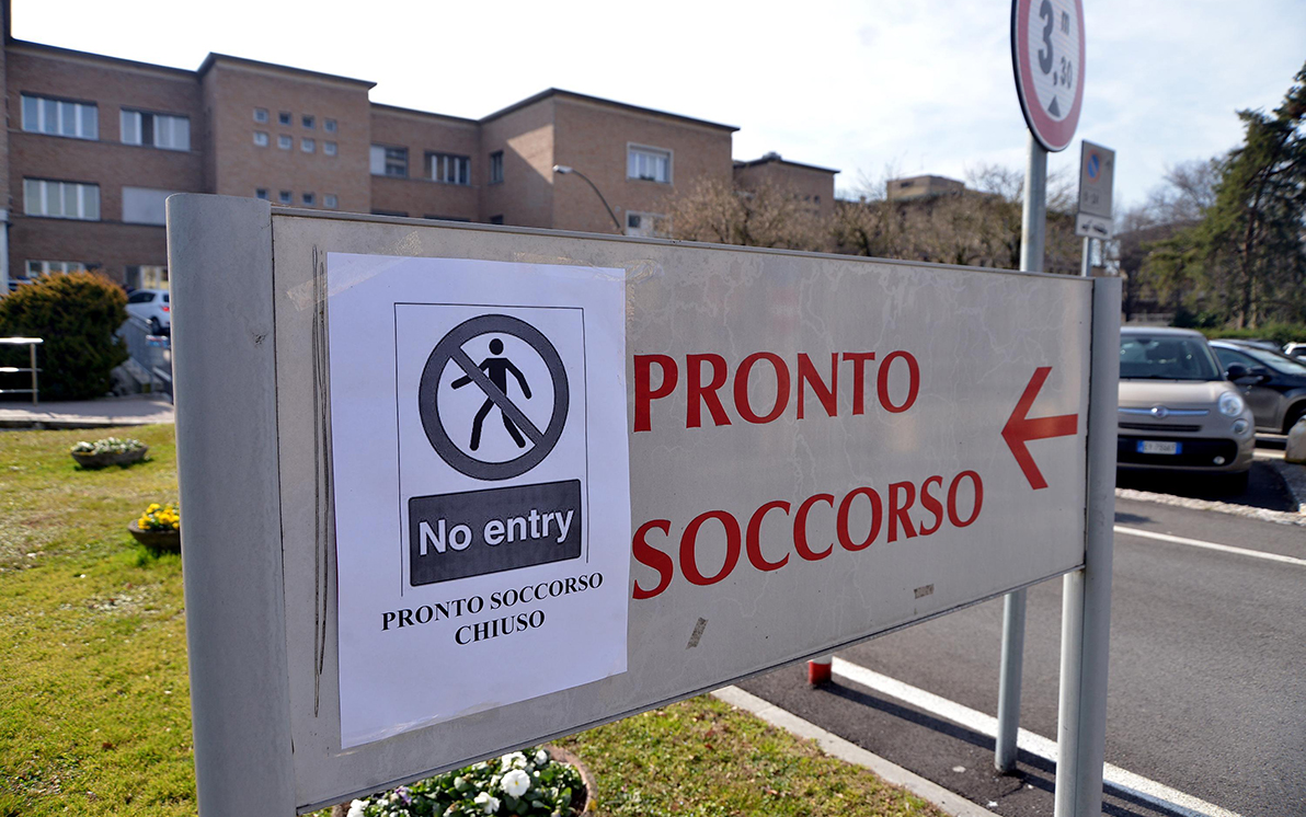 Coronavirus, morto in Veneto il primo italiano. 15 i casi accertati in Lombardia. Dieci comuni del Lodigiano in quarantena