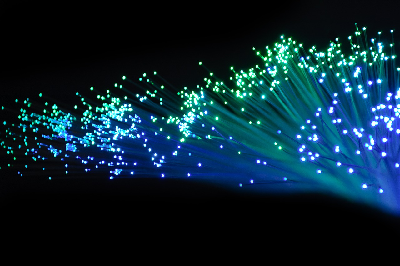 Contributi per la fibra ottica, in arrivo i voucher europei