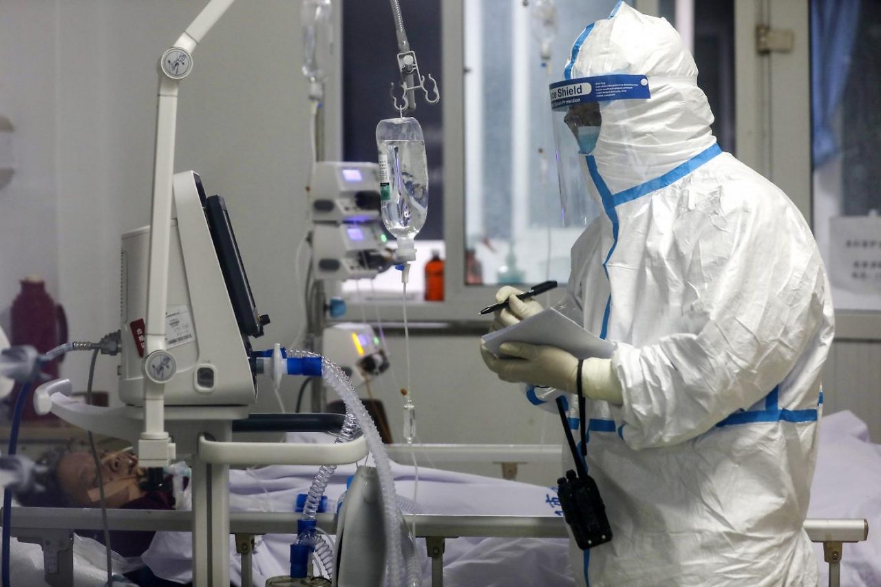 «Il Coronavirus è l’Ebola dei ricchi»: la lettera di tredici medici del Papa Giovanni e il loro atto d’accusa