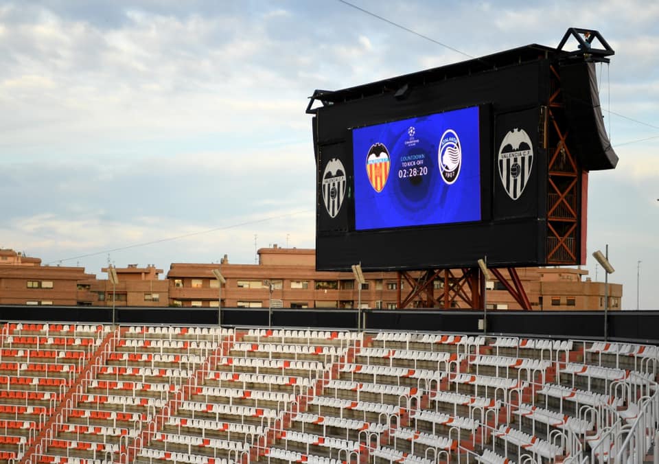 A questo punto, la domanda sorge spontanea: alla Uefa sono impazziti?