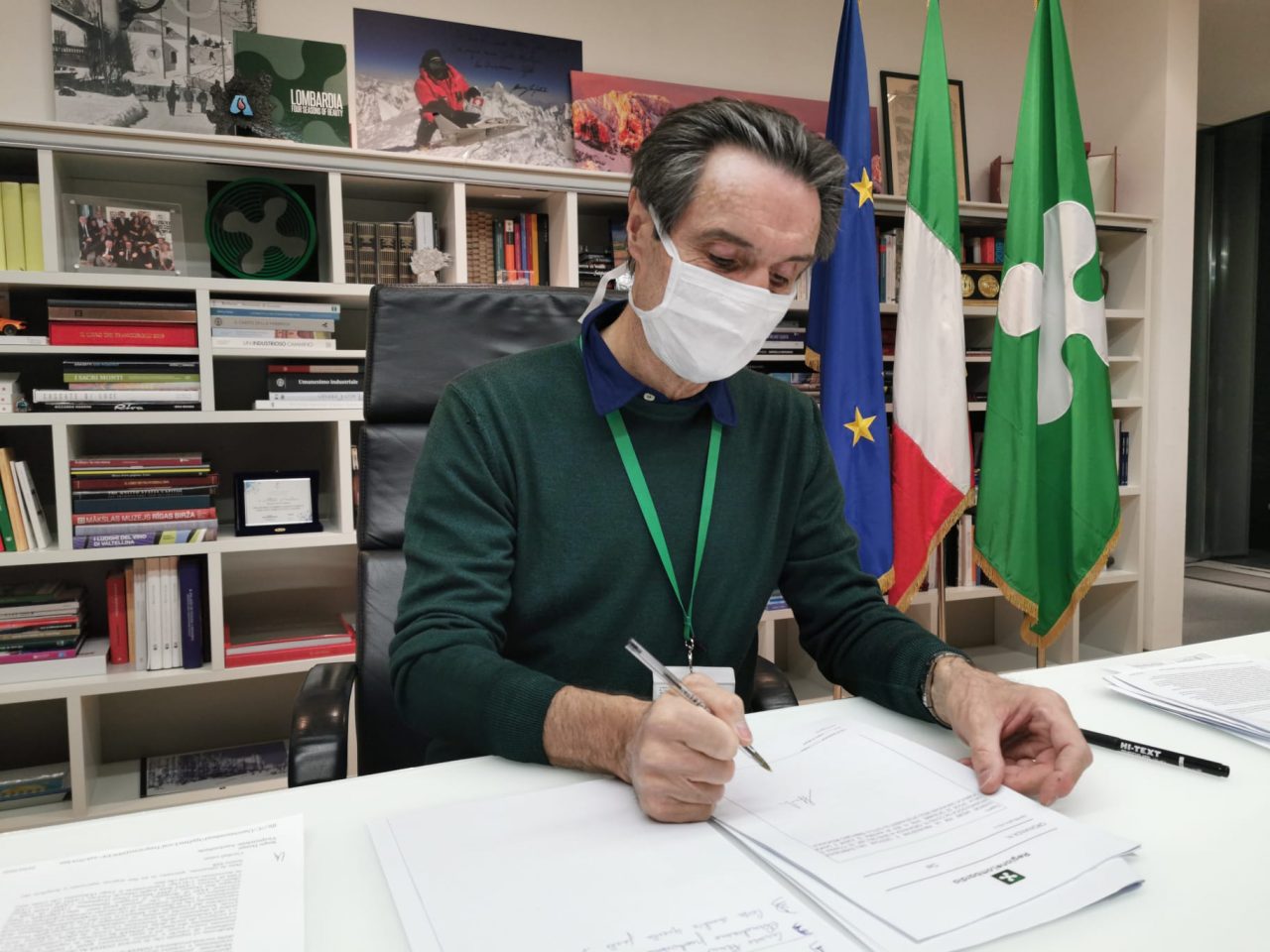 Nuova stretta della Regione: stop a cantieri, allo sport all’aperto e ai mercati