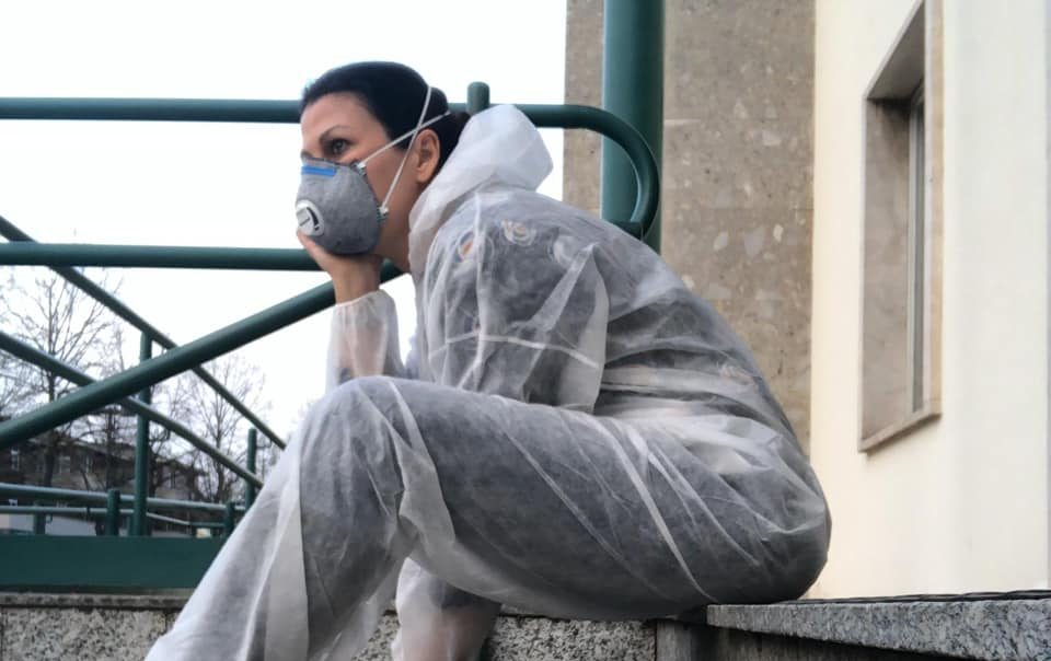 «Una nuova ondata sta emergendo: chi ha accudito i malati. Ci vorranno altri due mesi»