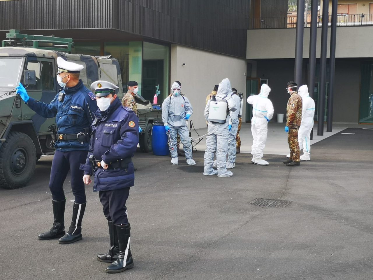 Dopo Alzano, le squadre speciali russe e italiane arrivano anche a Nembro