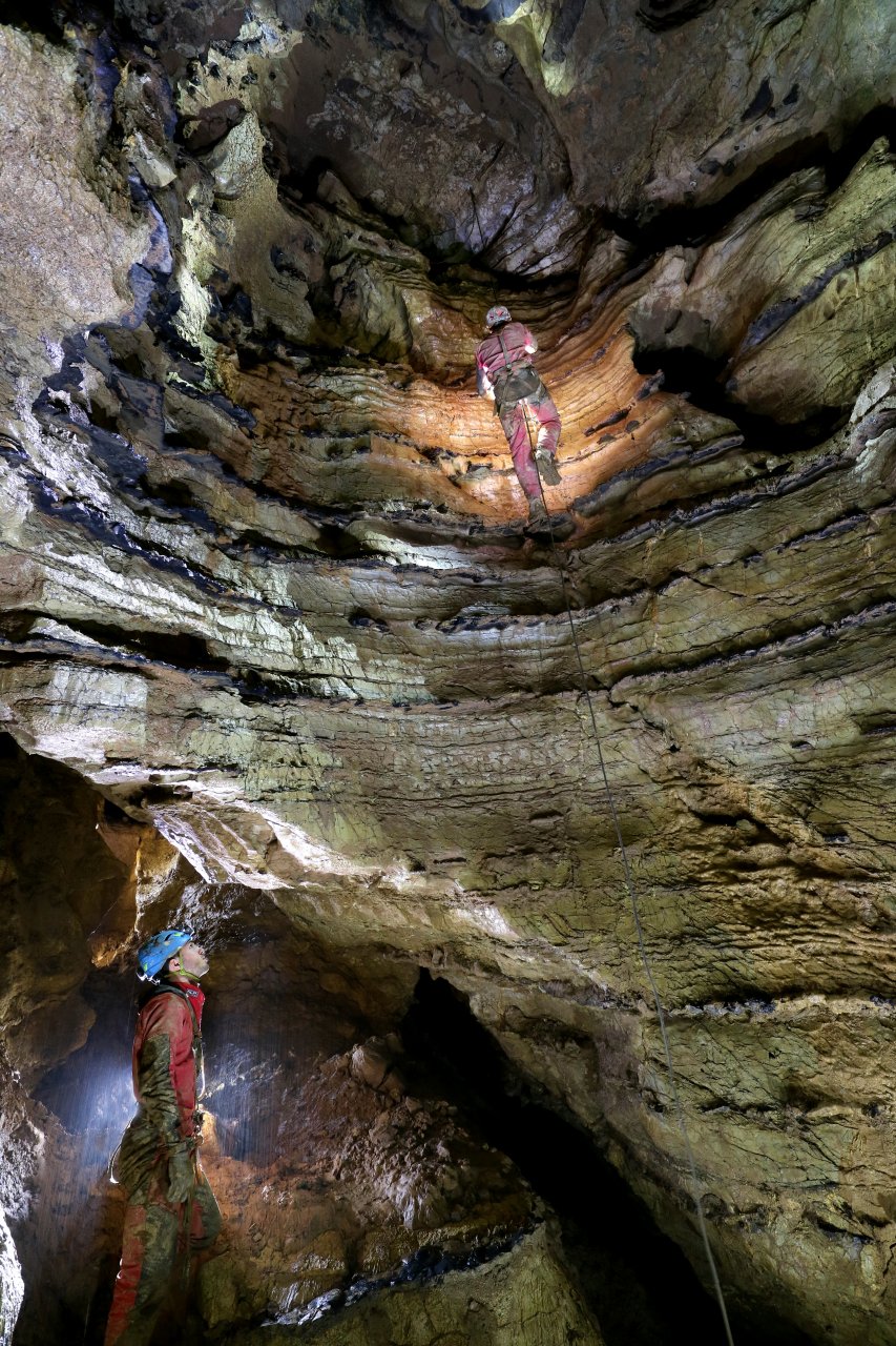 Tempo Libero - Angelo Corna - Underland Grotta Enigma il terzo salto (foto Luana Aimar)
