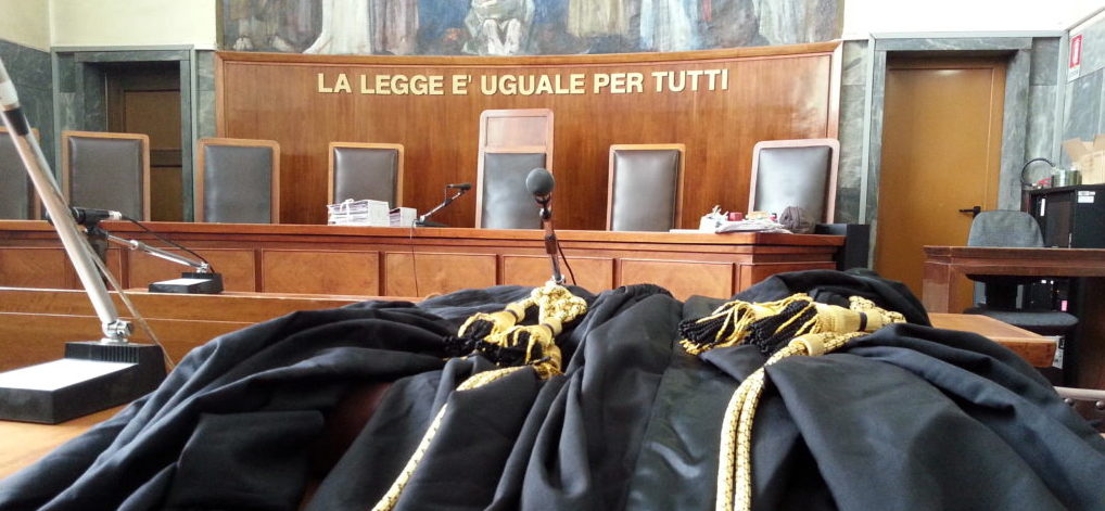 Avvocati «furbetti» richiamati dall’Ordine forense lombardo