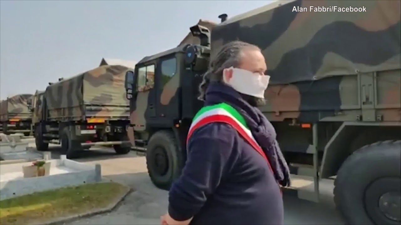 Il video dell’arrivo a Ferrara delle salme dei bergamaschi portate dall’Esercito
