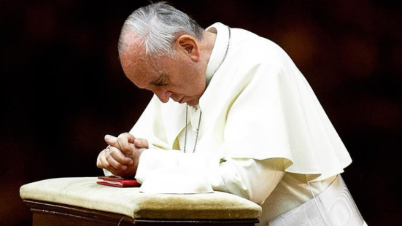 Papa Francesco ha chiamato il vescovo Beschi: «Prego per voi bergamaschi»