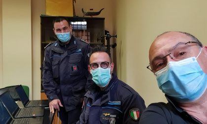 Dopo l'incontro con i detenuti, ecco gli 8 computer promessi dal Comune di Bergamo