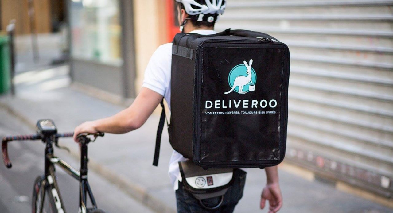 Comune e Cgil di Bergamo al fianco dei rider: forniranno le mascherine protettive