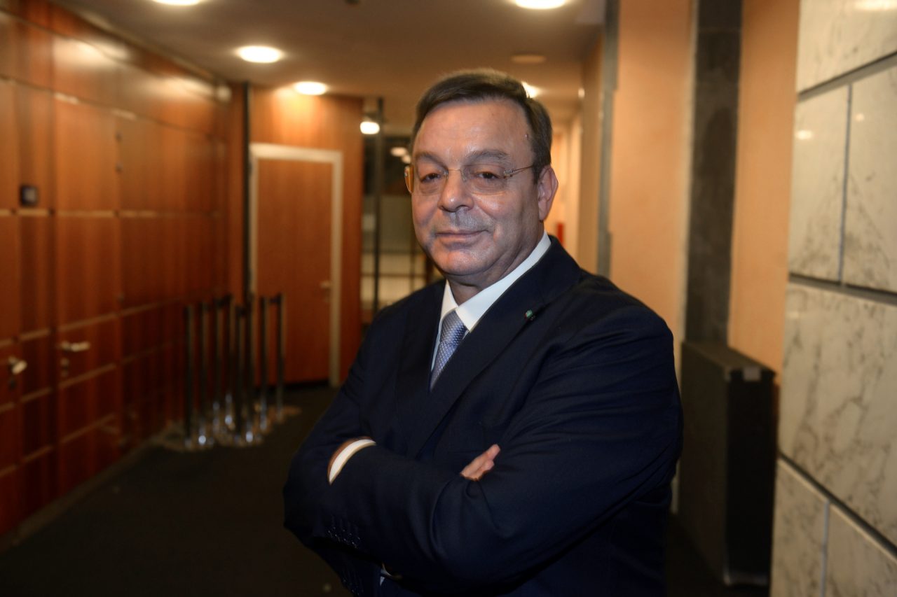 «Non si poteva fermare la produzione. I troppi morti? Colpa degli allevamenti»: parola del presidente di Confindustria Lombardia