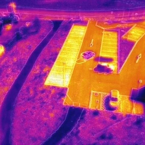 Nei cieli sopra Treviolo ci sono i droni che ti… misurano la febbre