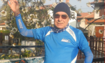Fausto di Treviolo corre le mezze maratone in giardino. E così raccoglie fondi