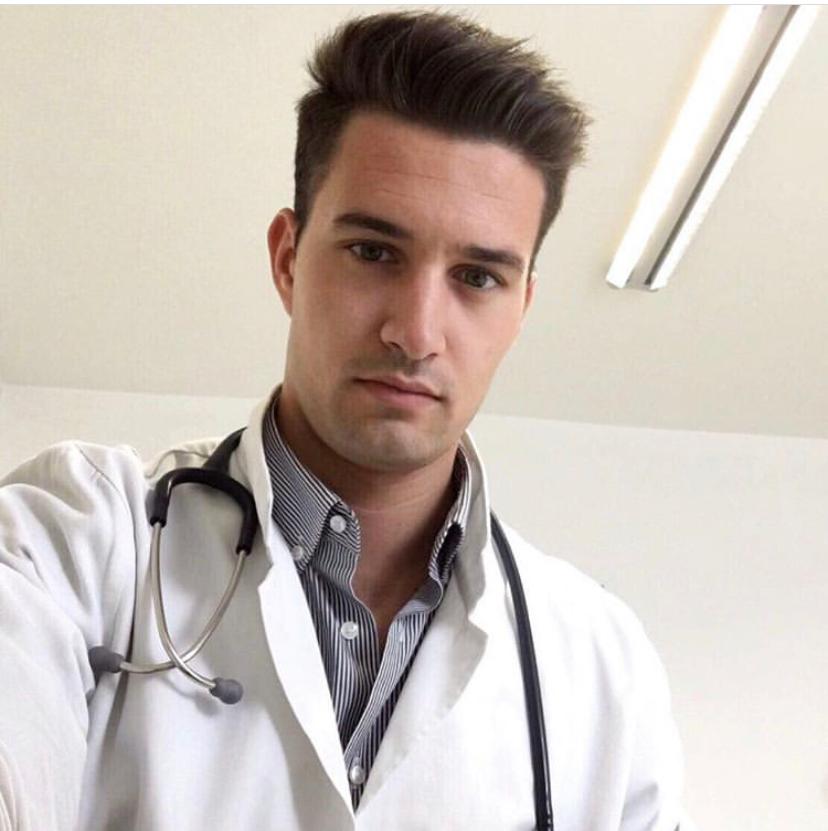 «Fino a 200 telefonate al giorno». Il giovane medico Davide Moioli racconta quelle settimane