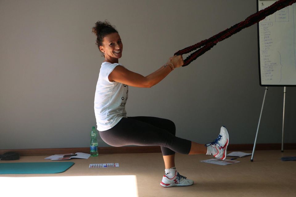 Mantenersi in forma con Valentina. Video-lezione di fitness 2: gli arti superiori