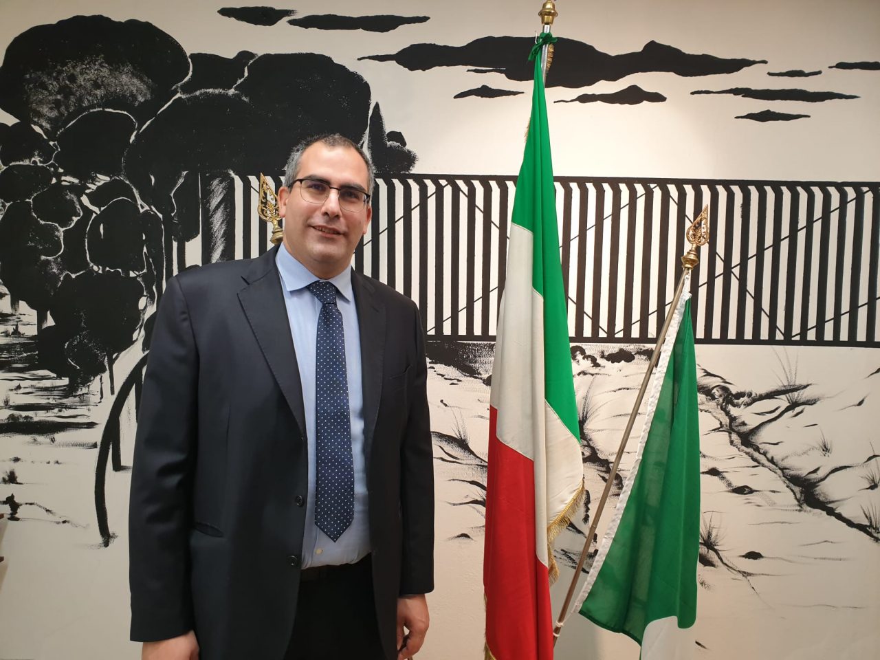 Duro il vicesindaco di Valbrembo: «La volete capire che bisogna restare in casa?»