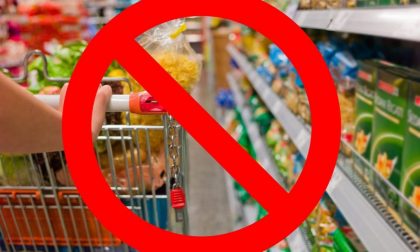 «A Pasqua chiudete i supermercati e i negozi di alimentari»