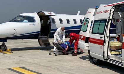 Da Francoforte un volo riporta a casa tre pazienti guariti