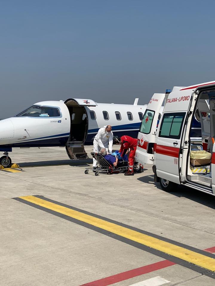Da Francoforte un volo riporta a casa tre pazienti guariti