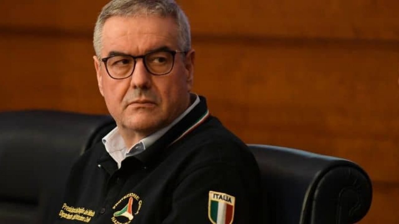Nuove scintille tra Regione e Protezione civile sull’obbligo di utilizzo delle mascherine