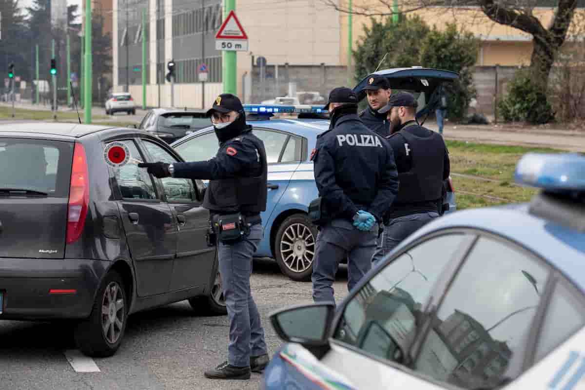 Lombardia zona rossa e Pasqua blindata (ma si potrà andare da parenti e amici): le regole