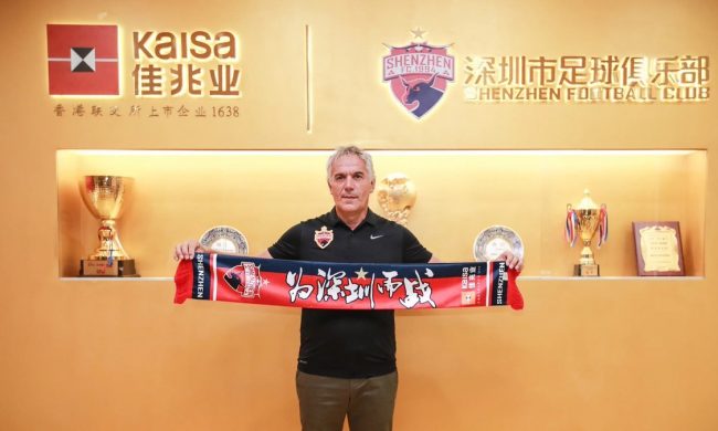 Roberto Donadoni regala le mascherine alla sua terra (è di Cisano)