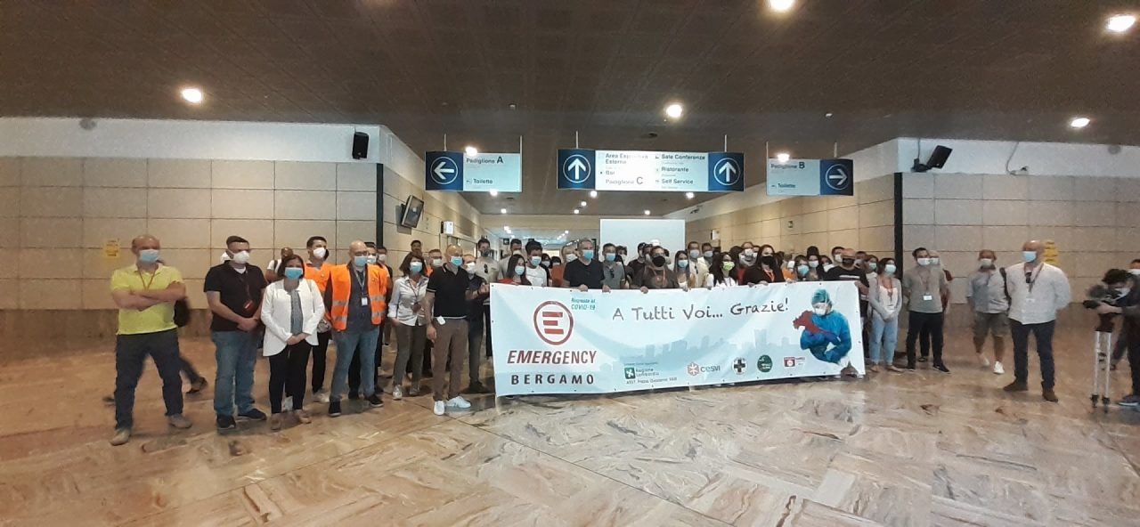 I medici di Emergency salutano Bergamo: «Potrete sempre contare su di noi»