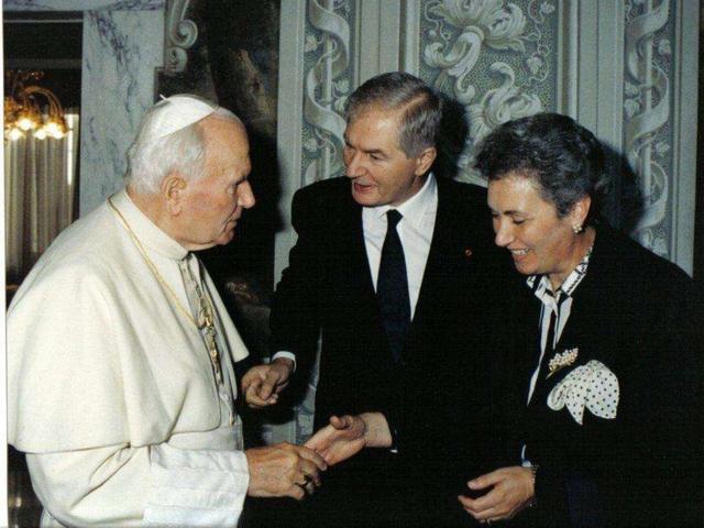 La talare reliquia di Papa Wojtyla è a Casnigo, il ricordo nel Centenario della nascita