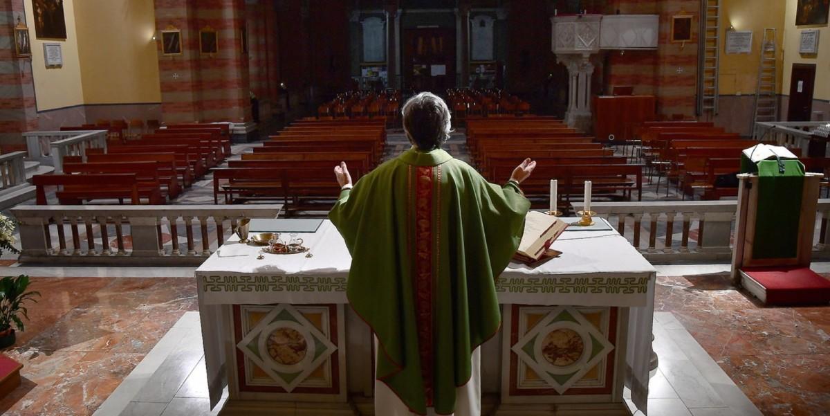 Dal 18 maggio si torna alla celebrazione della Messa con il popolo