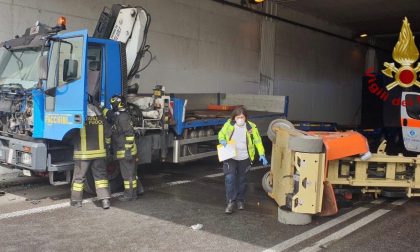 Incidente tra due camion sulla Briantea. Tre feriti e traffico interrotto per due ore