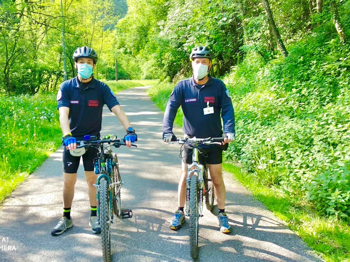 In congedo e in pista: Carabinieri in servizio per controllare la ciclabile della Val Seriana