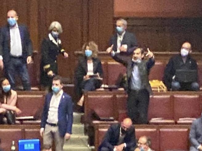 «In Lombardia il più grande fallimento della gestione sanitaria». Belotti non ci sta e si scatena