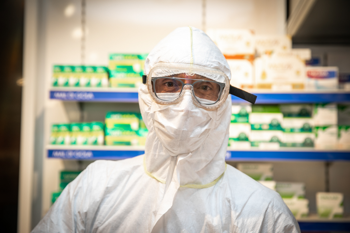 I farmacisti di Bergamo contro Arcuri: «Noi approfittatori? Vuole solo salvarsi la sedia, si vergogni»