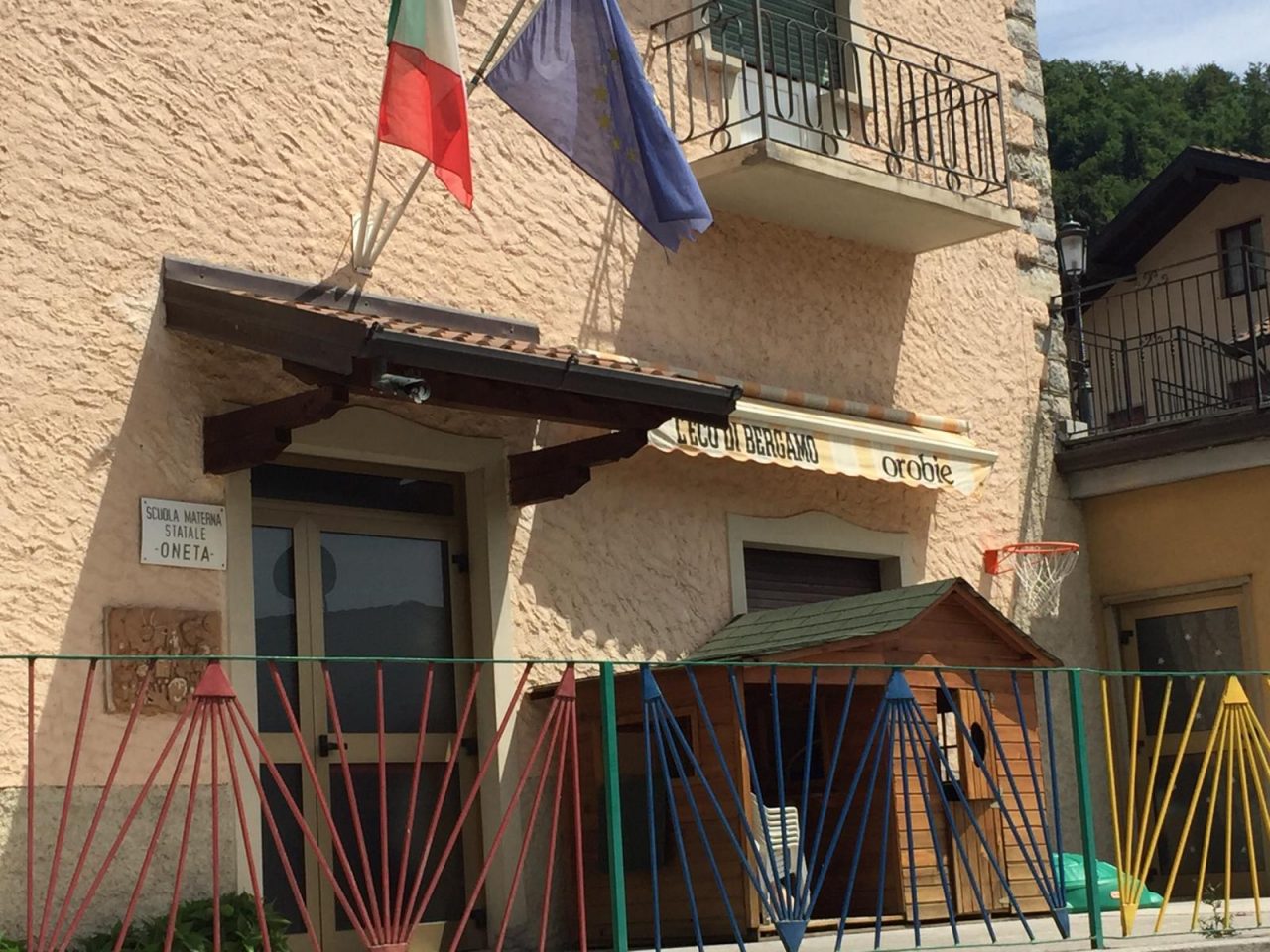 Il leghista Belotti in difesa della materna di Oneta. E alleata potrebbe essere l’emergenza