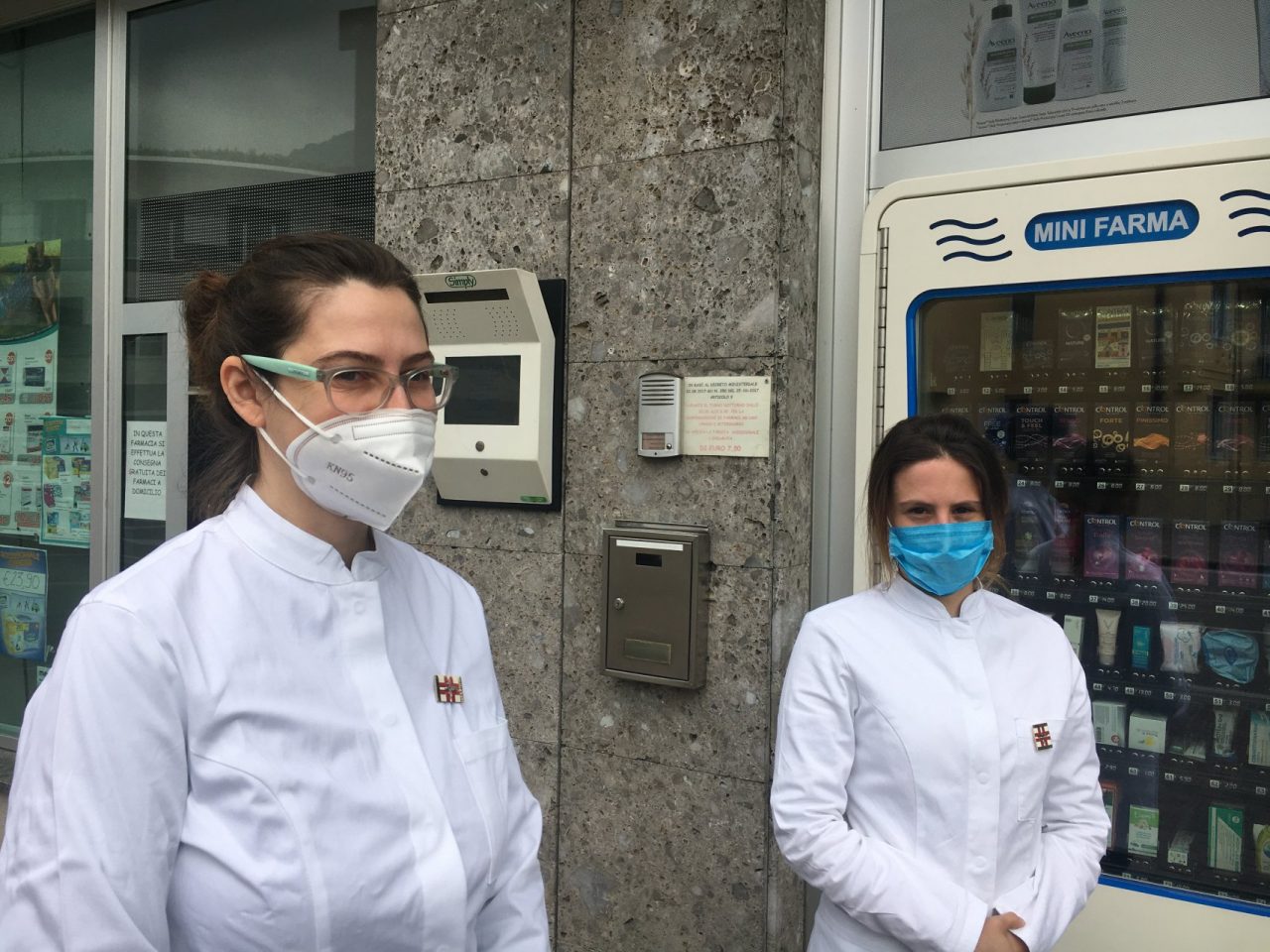 Due farmaciste di Albino raccontano le mille difficoltà, le crisi d’ansia e il pianto